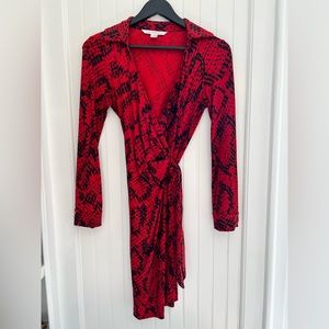 Diane VonFurstenberg classic wrap dress